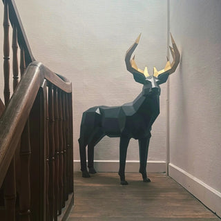 Cerf en métal, sculpture d'art métallique fabriquée par Cyril Maire