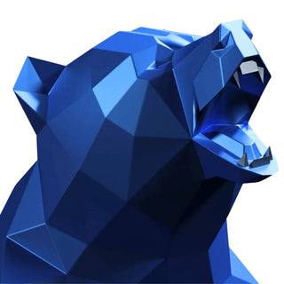 Sculpture d'un ours debout en métal, cette statue XXL d'un ours est fabriquée par l'artiste Cyril Maire