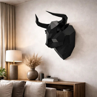 Tête de taureau en métal, sculpture murale fabriquée par Cyril Maire